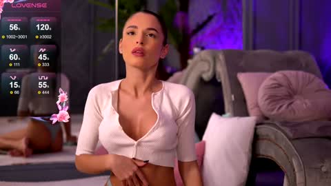 Snapshot of esmeainsley chatting on 12.10.24 Raluca online show from 12.10.24