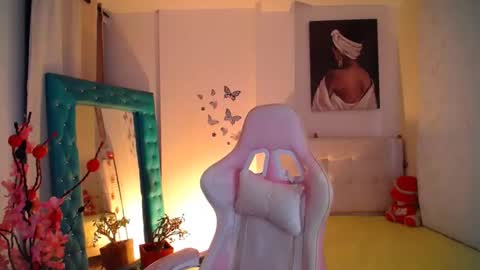 Snapshot of esmeralda098 chatting on 03.07.25 Esmeralda online show from 03.07.25