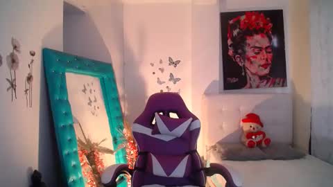 Snapshot of esmeralda098 chatting on 09.22.25 Esmeralda online show from 09.22.25