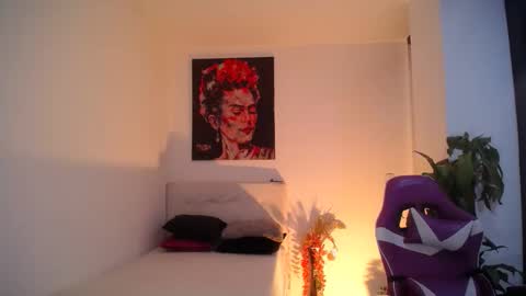 Snapshot of esmeralda098 chatting on 10.28.25 Esmeralda online show from 10.28.25