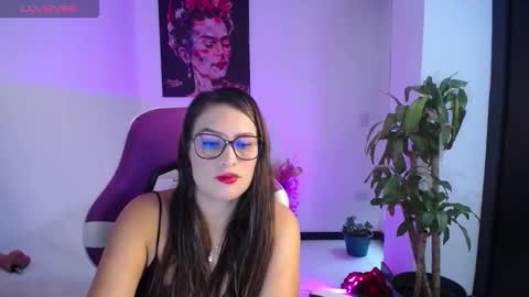 Snapshot of esmeralda098 chatting on 11.14.25 Esmeralda online show from 11.14.25