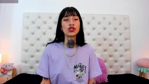 Snapshot of esmeralda_06 chatting on 11.03.25 esmeralda online show from 11.03.25