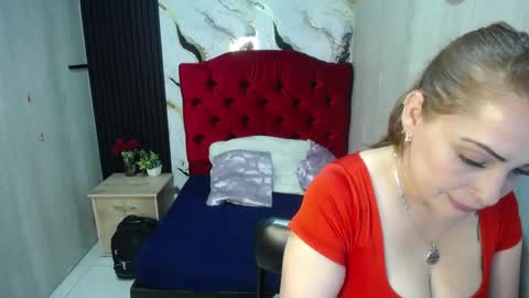 esmeralda black online show from 05.05.26