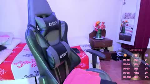 esme online show from 01.15.26