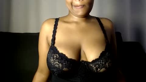 Esme online show from 06.17.26