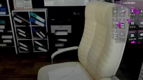 Ava online show from 12.05.25