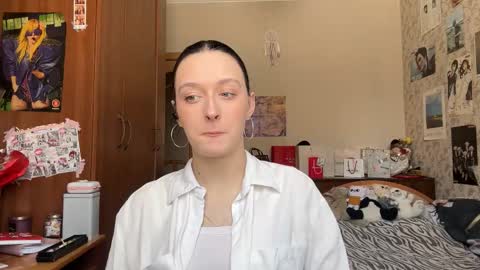 Snapshot of estaluckie chatting on 03.04.26 Palmer online show from 03.04.26