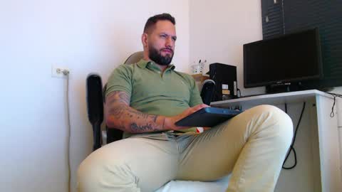 esteban online show from 04.30.26