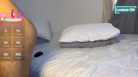 Snapshot of esteban_se chatting on 10.08.25 esteban_se online show from 10.08.25