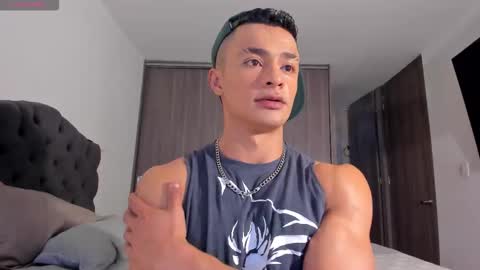 Snapshot of esteban_stud97 chatting on 11.01.25 Esteban Stud online show from 11.01.25