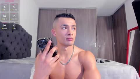 Snapshot of esteban_stud97 chatting on 11.24.25 Esteban Stud online show from 11.24.25