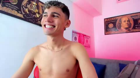 Snapshot of estebanperez_ chatting on 01.03.25 Esteban online show from 01.03.25