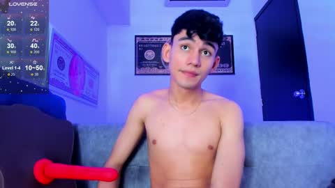 Snapshot of estebanperez_ chatting on 01.12.25 Esteban online show from 01.12.25