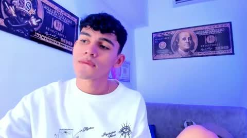 Snapshot of estebanperez_ chatting on 01.14.25 Esteban online show from 01.14.25