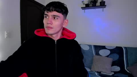 Snapshot of estebanperez_ chatting on 01.20.25 Esteban online show from 01.20.25