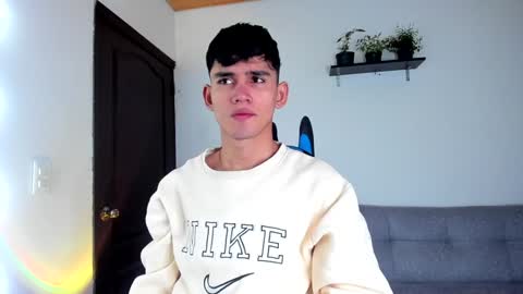 Snapshot of estebanperez_ chatting on 01.23.25 Esteban online show from 01.23.25