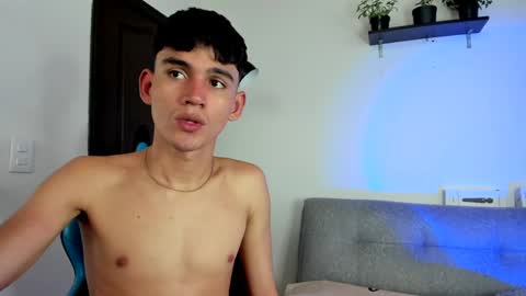 Snapshot of estebanperez_ chatting on 02.03.25 Esteban online show from 02.03.25