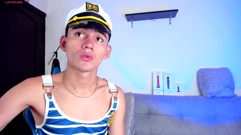 Snapshot of estebanperez_ chatting on 02.04.25 Esteban online show from 02.04.25