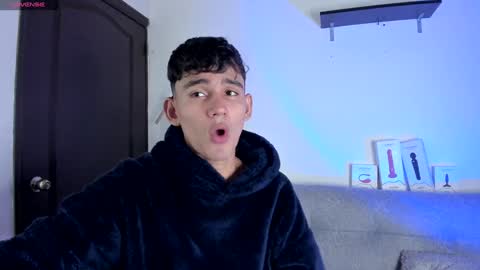 Snapshot of estebanperez_ chatting on 02.05.25 Esteban online show from 02.05.25