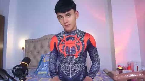 Snapshot of estebanperez_ chatting on 10.05.25 Esteban online show from 10.05.25