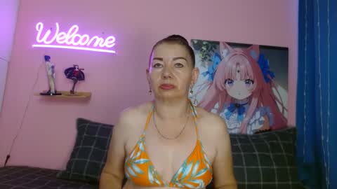 estefania_344 online show from 10.11.25