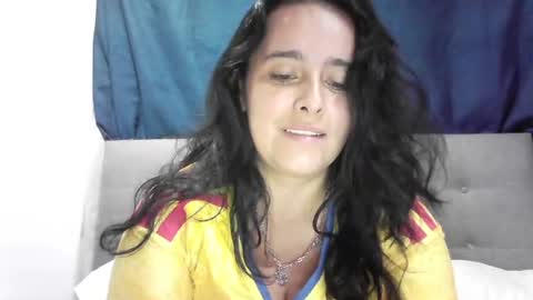 estefany_magic online show from 07.04.26