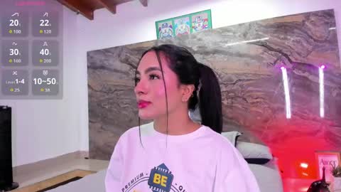 Snapshot of estefy_gomez1 chatting on 04.22.26 Stefy online show from 04.22.26
