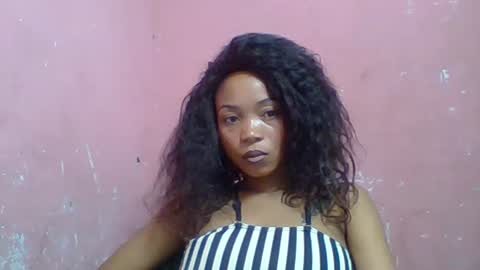 estelah20 online show from 10.01.25