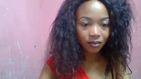 estelah20 online show from 10.03.25