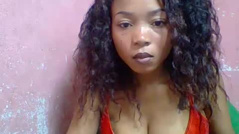 estelah20 online show from 10.12.25