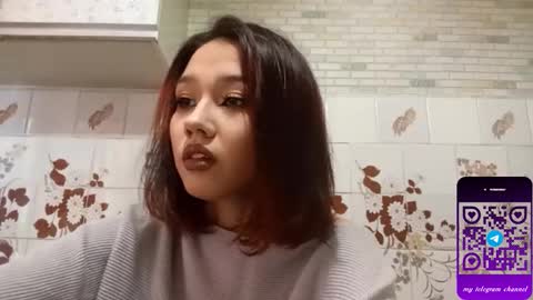 Snapshot of estellekirbo chatting on 02.27.26 estellekirbo online show from 02.27.26