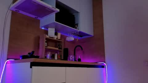 Ester online show from 05.10.26