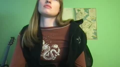 Esther Grey online show from 02.20.25