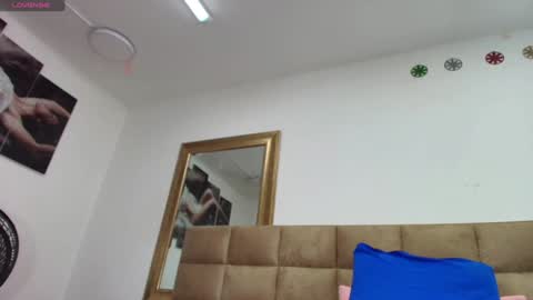 Estrella online show from 01.21.25