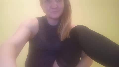 Snapshot of estrellawalters chatting on 12.21.24 estrellawalters online show from 12.21.24