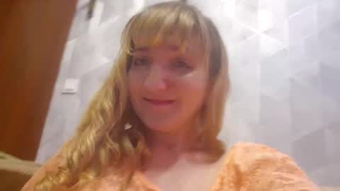 Snapshot of estrellawalters chatting on 10.07.25 estrellawalters online show from 10.07.25