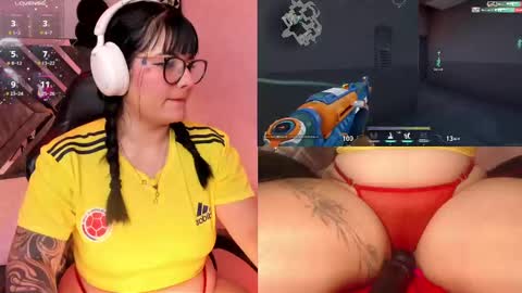 Snapshot of eterna_aura chatting on 10.09.25 Aura online show from 10.09.25