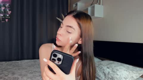 Mary online show from 02.08.25