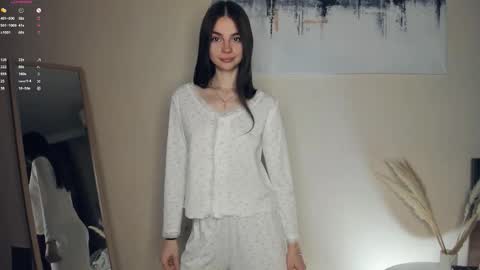 Mary online show from 12.21.25