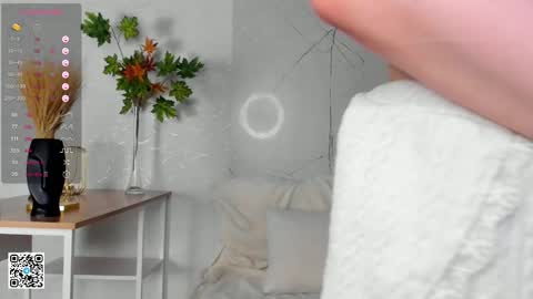 Dana today my first day online show from 03.08.25