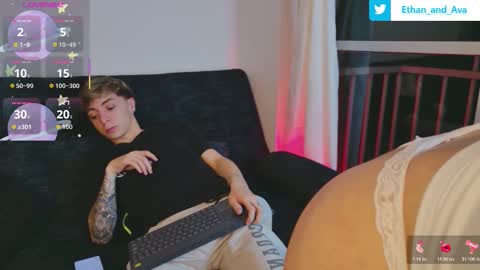 Snapshot of ethan_and_ava chatting on 10.27.25 ethan and ava online show from 10.27.25