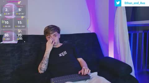 Snapshot of ethan_and_ava chatting on 11.08.25 ethan and ava online show from 11.08.25