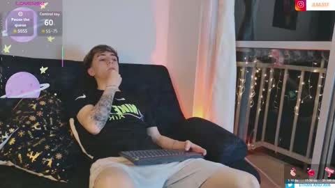 Snapshot of ethan_and_ava chatting on 12.05.25 ethan and ava online show from 12.05.25