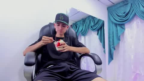 Ethan online show from 12.12.24