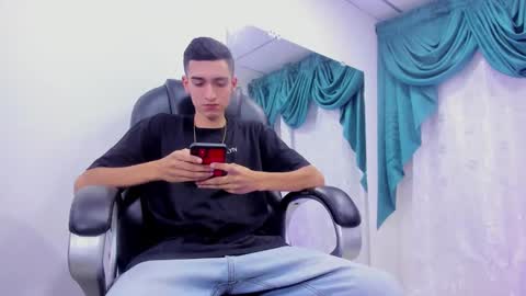 Ethan online show from 01.11.25