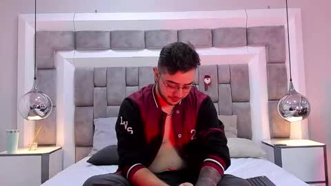 ethan_greys online show from 11.19.25