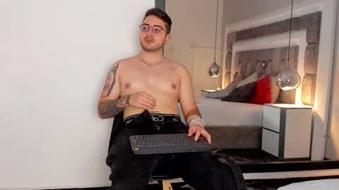 ethan_greys online show from 11.30.25