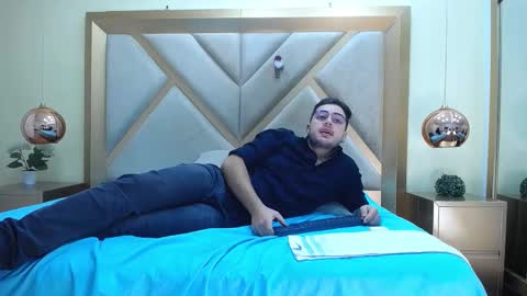 ethan_greys online show from 12.18.25