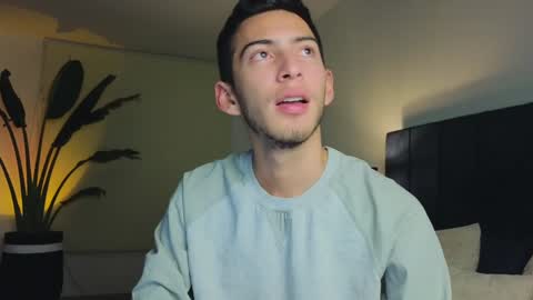 Snapshot of ethan_skiny_ chatting on 12.08.24 Joan online show from 12.08.24