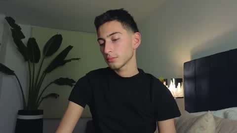 Snapshot of ethan_skiny_ chatting on 02.18.25 Joan online show from 02.18.25